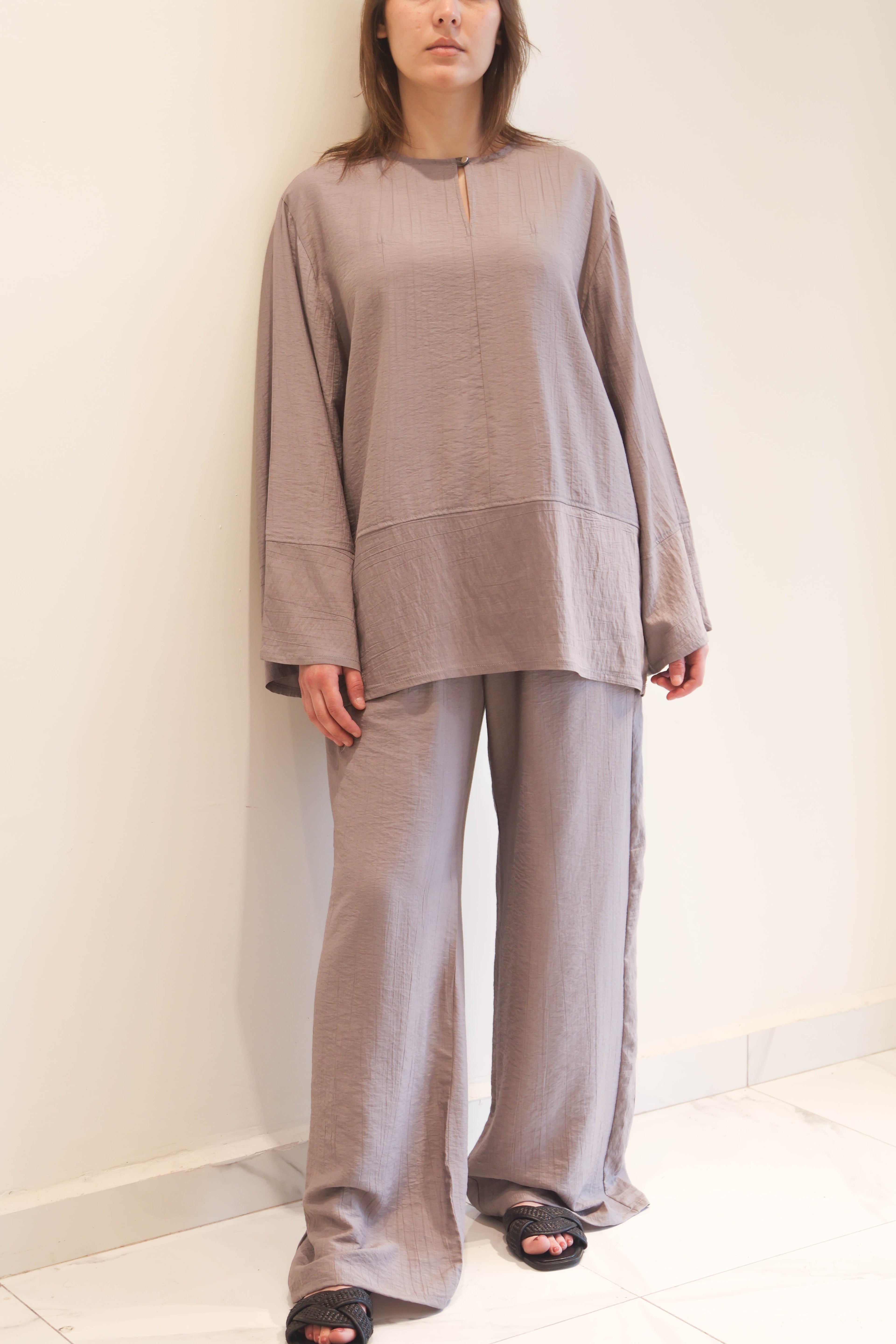 LUCIA GRIS